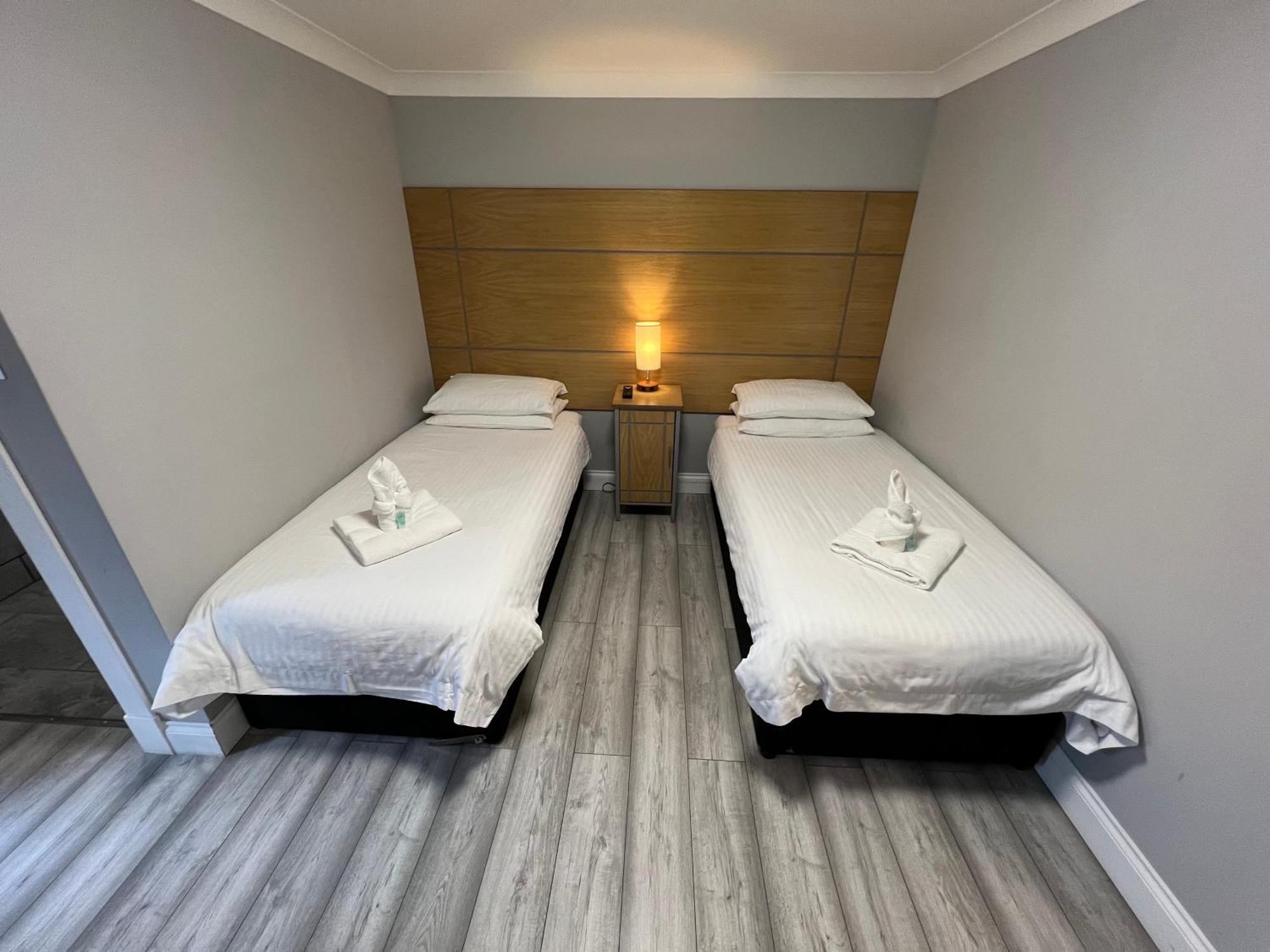 Auld Mill House Hotel Dunfermline Ngoại thất bức ảnh